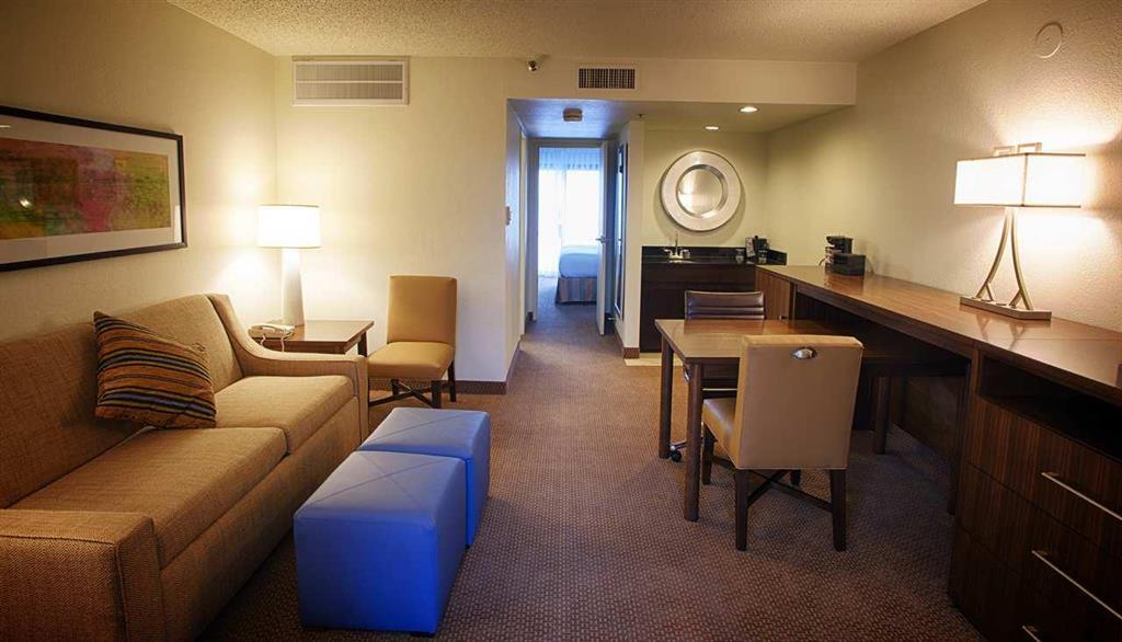 Embassy Suites Батон-Руж Номер фото